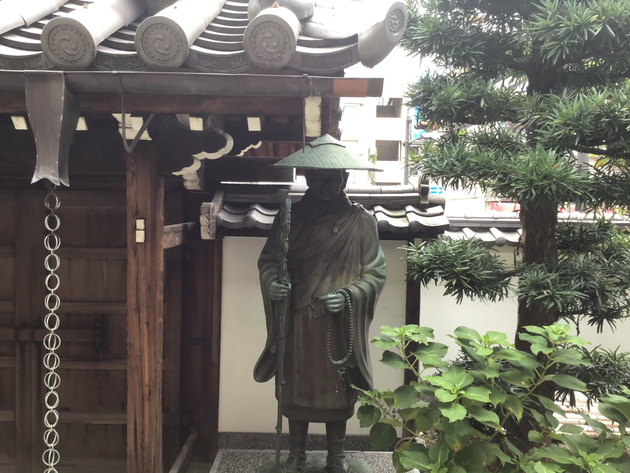 正久寺の親鸞聖人像